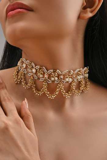 Buy House Of D"Oro White Pearl Kundan Embellished Choker Online at Aza Fashions Buy_House Of D"Oro_White Pearl Kundan Embellished Choker _Online_at_Aza_Fashions