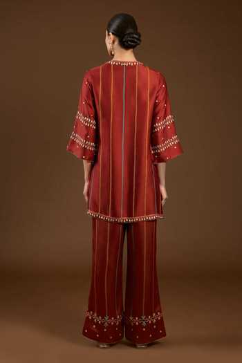 I Am Design I Am A Aari Work Kurta & Pant Set 