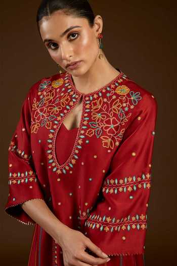 Buy I Am Design Orange Satin, Linen Keyhole Neck I Am A Aari Work Kurta And Pant Set Buy_I Am Design_Orange Satin, Linen Keyhole Neck I Am A Aari Work Kurta And Pant Set