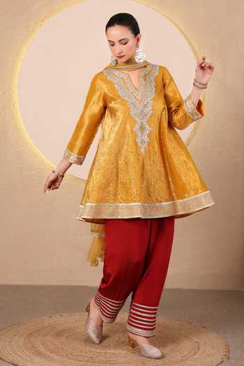 Buy_Tanu Malhotra_Yellow Tissue, Satin, Modal, Net Split V-neck, Neckline Embroidered Kurta Set _Online_at_Aza_Fashions