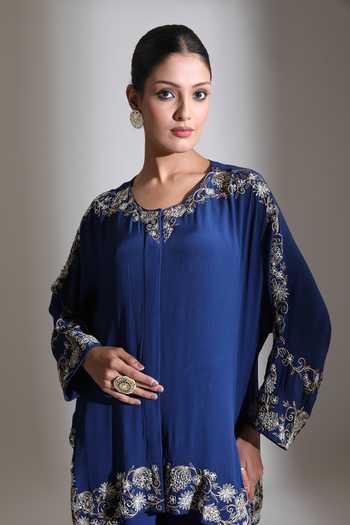 Tanu Malhotra_Blue Crepe Round Neck Floral Embroidered Top And Pant Set _at_Aza_Fashions