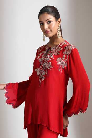 Shop_Tanu Malhotra_Red Crepe Round Neck Placement Embroidered Top And Pant Set 