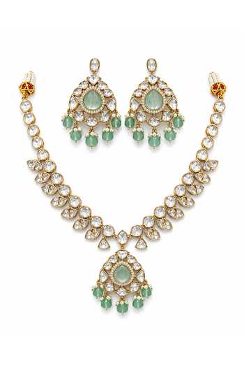 Tussya Kundan Studded Necklace & Earrings Set 