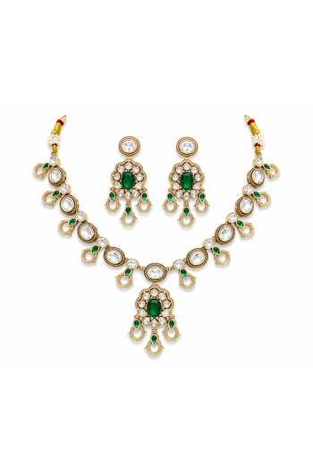 Tussya Kundan Work Pendant Necklace Set 