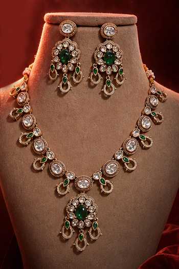 Tussya Gold Plated Kundan Work Pendant Necklace Set Online at Aza Fashions Tussya_Gold Plated Kundan Work Pendant Necklace Set _Online_at_Aza_Fashions