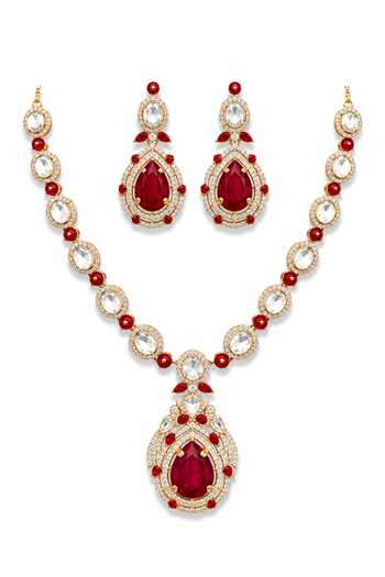 Tussya Kundan Embellished Pendant Necklace Set 