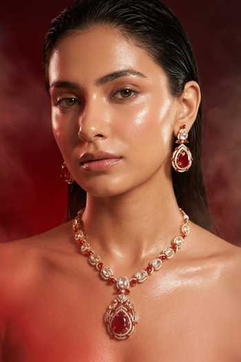 Tussya Kundan Embellished Pendant Necklace Set 