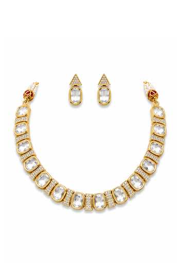 Tussya Kundan & Pearls Embellished Necklace Set 