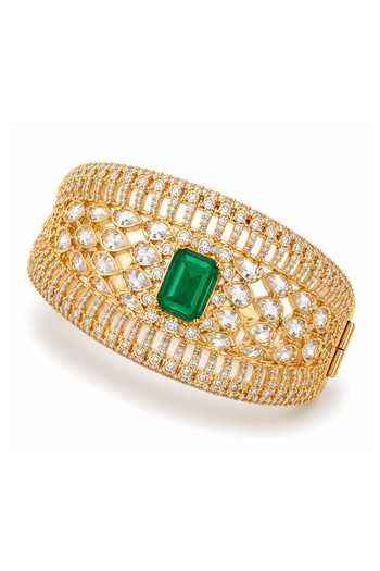 Tussya Kundan Embellished Bangle 