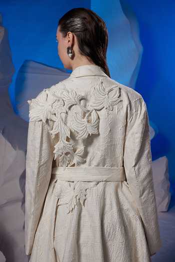 Buy Samant Chauhan Cream Silk, Cotton Shawl Neck Floral Applique Back Jacket Buy_Samant Chauhan_Cream Silk, Cotton Shawl Neck Floral Applique Back Jacket