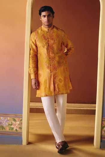 Drishti & Zahabia Soni Printed Kurta Set