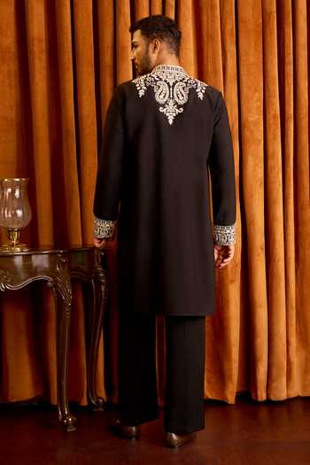 Arihant Rai Sinha Placement Embroidered Kurta Set 