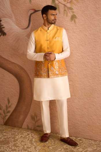 Arihant Rai Sinha Thread Work Nehru Jacket & Kurta Set 