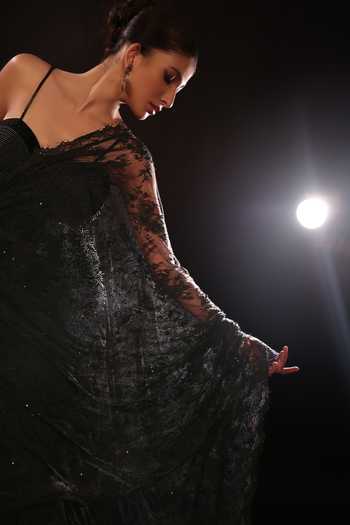 Couture By Niharika Black Organza, Crepe, Net Beads, Pearls Elara Pre-draped Saree With Corset at Aza Fashions Couture By Niharika_Black Organza, Crepe, Net Beads, Pearls Elara Pre-draped Saree With Corset _at_Aza_Fashions