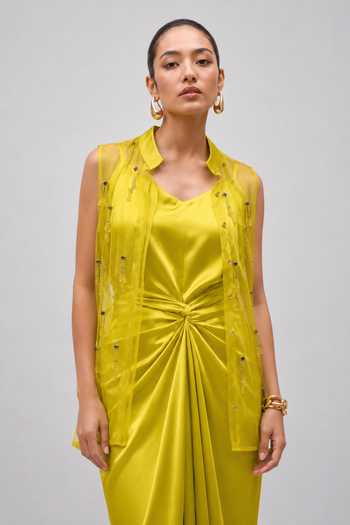 Vridhi Somaani_Green Satin V-neck, Mandarin Collar Nova Knotted Skirt And Embroidered Jacket Set _at_Aza_Fashions