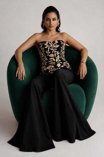 Vridhi Somaani_Black Embroidery Bandeau Neck Alyssa Hand Corset And Pant Set _Online_at_Aza_Fashions