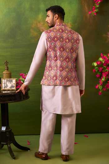 Arihant Rai Sinha Mughal Woven Bundi & Kurta Set 
