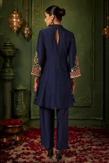 Nidhi Kejriwal Embroidered Kurta With Straight Pant 