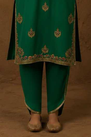 Nidhi Kejriwal Emerald Green Silk Split V-neck, Yes Embroidered Kurta And Pant Online at Aza Fashions Nidhi Kejriwal_Emerald Green Silk Split V-neck, Yes Embroidered Kurta And Pant _Online_at_Aza_Fashions