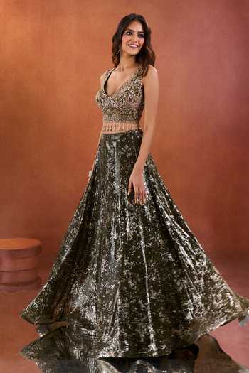 Samyukta Singhania_Green Lycra, Net V-neck Embroidered Blouse Lehenga Set _at_Aza_Fashions