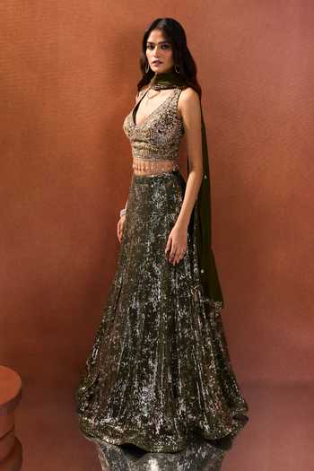 Buy_Samyukta Singhania_Green Lycra, Net V-neck Embroidered Blouse Lehenga Set 