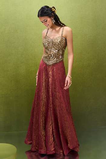 Buy Samyukta Singhania Maroon Jacquard Sweetheart Neck Woven Lehenga Set Online at Aza Fashions Buy_Samyukta Singhania_Maroon Jacquard Sweetheart Neck Woven Lehenga Set _Online_at_Aza_Fashions