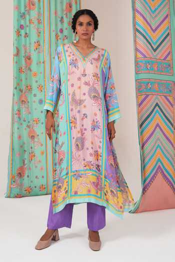 Buy Swati Vijaivargie Multi Color Silk V-neck Peach Butterfly Panel Kurta Set Online at Aza Fashions Buy_Swati Vijaivargie_Multi Color Silk V-neck Peach Butterfly Panel Kurta Set _Online_at_Aza_Fashions