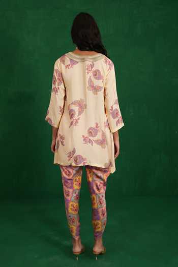 Swati Vijaivargie Buta Jaal Short Kurta & Dhoti Pant Set 
