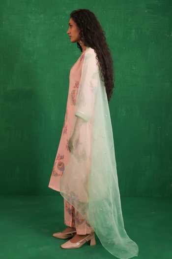 Buy_Swati Vijaivargie_Pink Silk, Organza Split V-neck Printed Embroidered Buta Jaal Kurta Set _Online_at_Aza_Fashions
