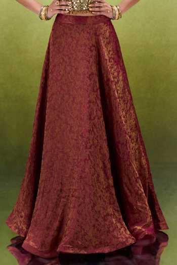Samyukta Singhania_Maroon Jacquard Sweetheart Neck Abstract Pattern Lehenga Set _at_Aza_Fashions