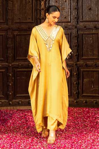 Bahaara By Divya Narula Gold Silk V-neck Embellished Kaftan And Pant Set at Aza Fashions Bahaara By Divya Narula_Gold Silk V-neck Embellished Kaftan And Pant Set _at_Aza_Fashions