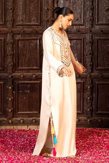 Buy_Bahaara By Divya Narula_Beige Silk V-neck Mirror Work Kaftan _Online_at_Aza_Fashions