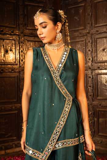 Buy_Bahaara By Divya Narula_Green Silk, Organza V-neck, Yes Embroidered Angarkha Kurta Set _Online_at_Aza_Fashions