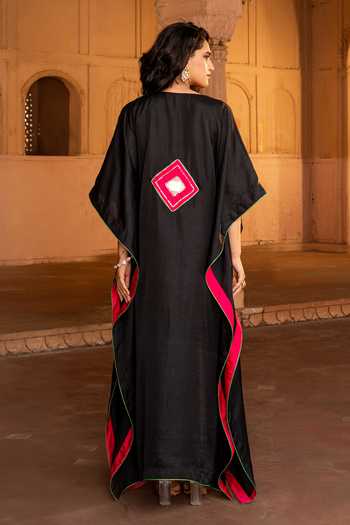 Bahaara By Divya Narula Mirror Work Kaftan 