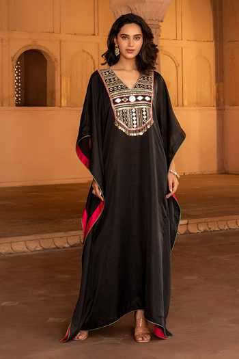 Bahaara By Divya Narula Mirror Work Kaftan 