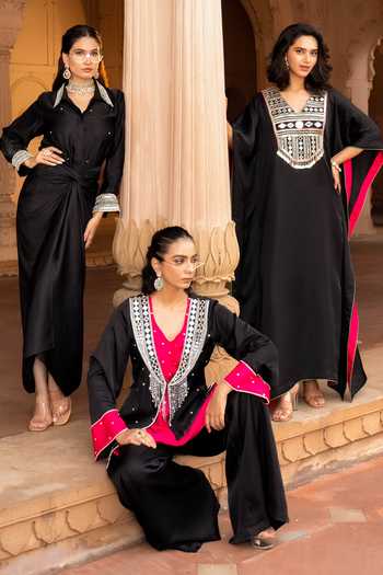 Shop Bahaara By Divya Narula Black Silk Open Neck, Embroidered Jacket Set Online at Aza Fashions Shop_Bahaara By Divya Narula_Black Silk Open Neck, Embroidered Jacket Set _Online_at_Aza_Fashions