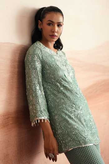 Buy_Mustard Moon By Neyha And Vrinda_Green Georgette Leaf Neck Ishani Embroidered Short Kurta And Pant Set _Online_at_Aza_Fashions