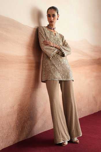 Buy Mustard Moon By Neyha And Vrinda Grey Georgette Notched Neck Ishani Embroidered Short Kurta And Pant Set Online at Aza Fashions Buy_Mustard Moon By Neyha And Vrinda_Grey Georgette Notched Neck Ishani Embroidered Short Kurta And Pant Set _Online_at_Aza_Fashions