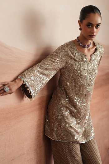 Shop Mustard Moon By Neyha And Vrinda Grey Georgette Notched Neck Ishani Embroidered Short Kurta And Pant Set Online at Aza Fashions Shop_Mustard Moon By Neyha And Vrinda_Grey Georgette Notched Neck Ishani Embroidered Short Kurta And Pant Set _Online_at_Aza_Fashions