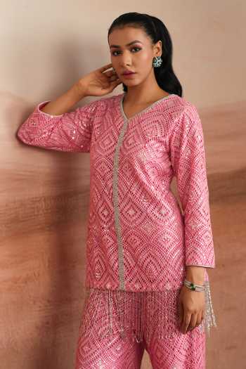 Buy Mustard Moon By Neyha And Vrinda Pink Net V-neck, Yes Sana Embellished Kurta And Pant Set Buy_Mustard Moon By Neyha And Vrinda_Pink Net V-neck, Yes Sana Embellished Kurta And Pant Set
