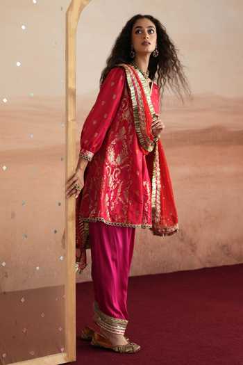 Mustard Moon By Neyha And Vrinda Red Silk, Brocade, Satin, Modal, Georgette Janhavi Woven A-line Kurta Salwar Set Online at Aza Fashions Mustard Moon By Neyha And Vrinda_Red Silk, Brocade, Satin, Modal, Georgette Janhavi Woven A-line Kurta Salwar Set _Online_at_Aza_Fashions