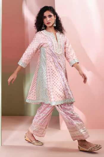 Buy_Priyanka Jain_Purple Chanderi Split V-neck Gulnaar Embroidered Kurta Set _Online_at_Aza_Fashions