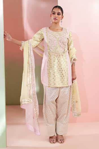 Priyanka Jain Meher Embroidered Kurta Set 