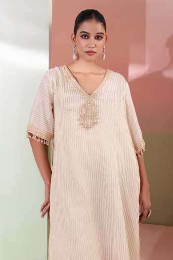 Buy_Priyanka Jain_Gold Tissue V-neck Sunehri Embroidered Kaftan And Palazzo Set 