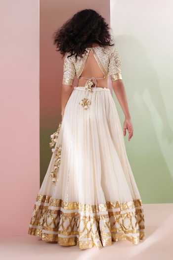 Priyanka Jain Kanak Border Embroidered Lehenga Set 