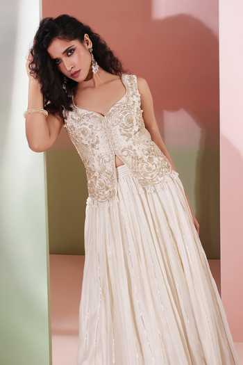 Shop Priyanka Jain Ivory Chanderi, Shantoon Sweetheart Neck Mogra Embroidered Blouse And Lehenga Set Shop_Priyanka Jain_Ivory Chanderi, Shantoon Sweetheart Neck Mogra Embroidered Blouse And Lehenga Set