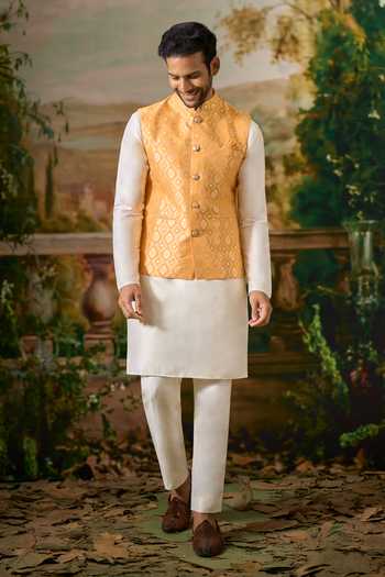 Arihant Rai Sinha Off White Silk, Jacquard Geometric Woven Nehru Jacket And Kurta Set at Aza Fashions Arihant Rai Sinha_Off White Silk, Jacquard Geometric Woven Nehru Jacket And Kurta Set _at_Aza_Fashions