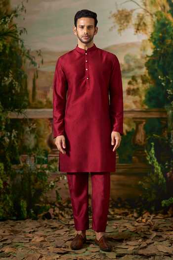 Arihant Rai Sinha Maroon Silk, Cotton Paisley Print Nehru Jacket And Kurta Set Online at Aza Fashions Arihant Rai Sinha_Maroon Silk, Cotton Paisley Print Nehru Jacket And Kurta Set _Online_at_Aza_Fashions