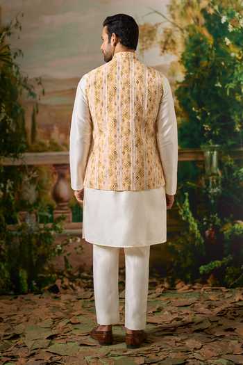 Arihant Rai Sinha Lucknowi Embroidered Nehru Jacket & Kurta Set 