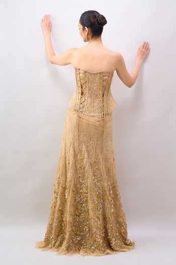 Tarun Tahiliani Embroidered Pre-Draped Lehenga Saree Set 